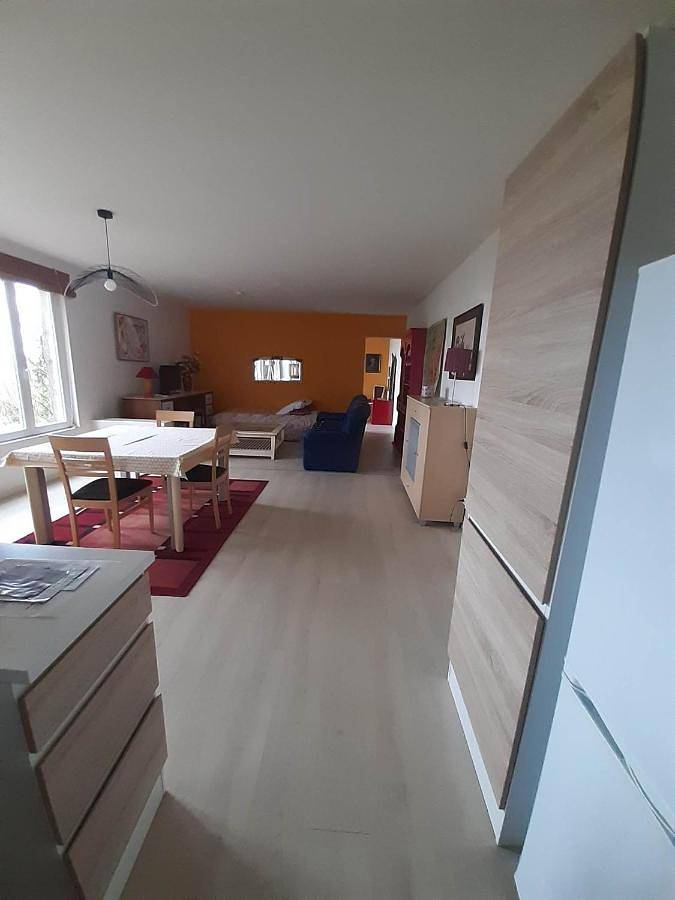 Appartement entier, Sous la charmille. in Cerisy-la-Salle, Région de Coutances