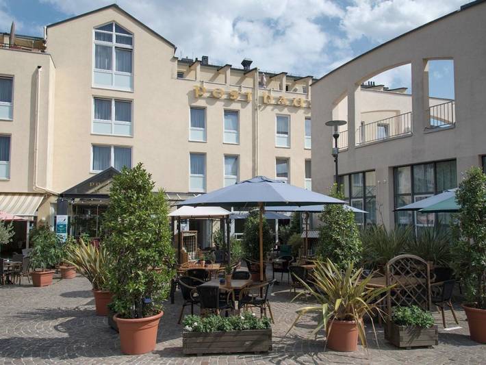 Hôtel pour 3 personnes, avec Balcon ainsi que Terrasse et Jardin à Kronberg im Taunus