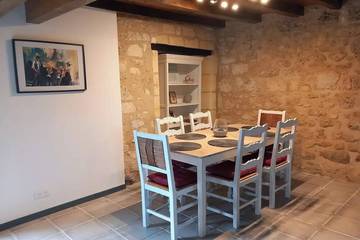 Gîte pour 6 personnes, avec piscine et jardin à Saint-Germain-du-Puch