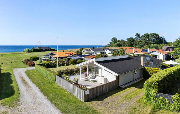 Ferienhaus für 6 Personen, mit Ausblick und Garten sowie Terrasse - 1