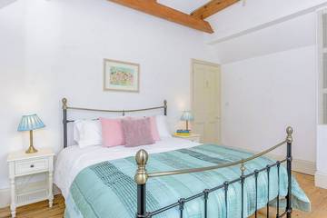 Glamping for 4 People in Tideswell, Peak District, Photo 1