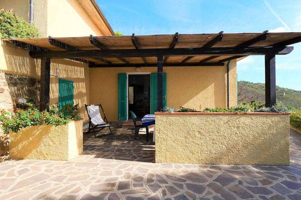 Ganze Wohnung, Angenehme Wohnung für 4 Leute mit  W-Lan, Tv, Terrasse und Parkplatz in Innamorata, Elba
