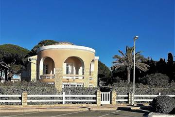 Villa pour 14 personnes, avec jardin et balcon à Saint-Cyr-sur-Mer