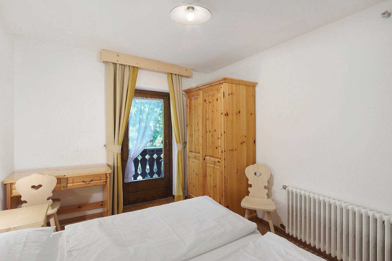 Room with Mountain View, Balcony and Wi-Fi in Vigo di Fassa, San Giovanni di Fassa