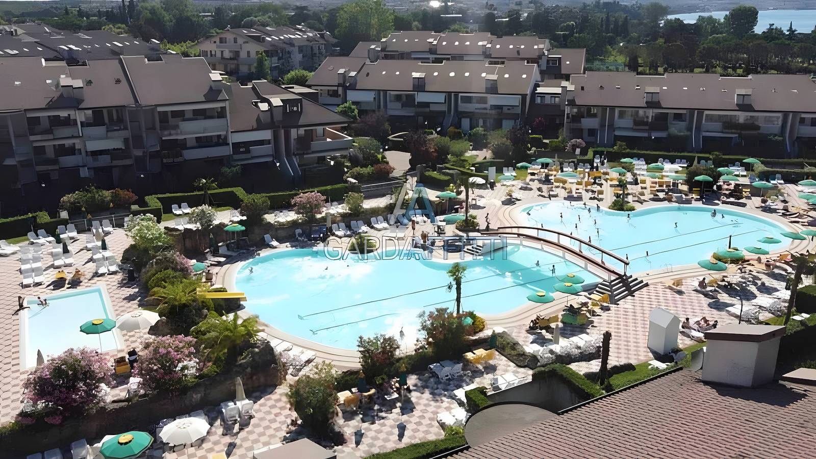 Hel lägenhet, Apartment 'Talla' with Shared Pool, Wi-Fi and Air Conditioning in Rivoltella del Garda, Desenzano del Garda