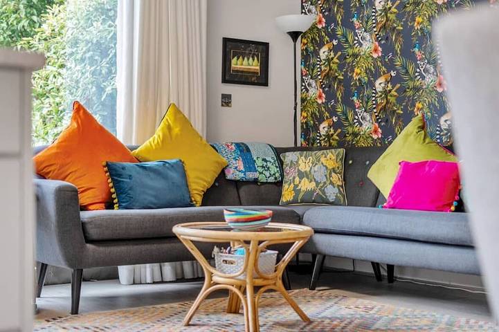 Glamping for 4 people, with garden in Surrey Hills