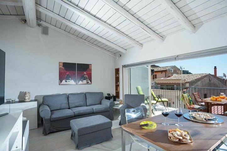 Gîte pour 4 personnes, avec terrasse en Sicile