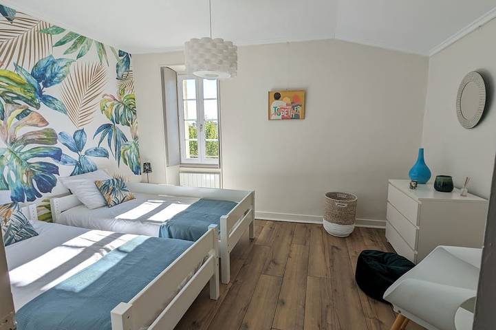 Location de vacances pour 9 personnes, avec jacuzzi et piscine à Belvès-de-Castillon - 4