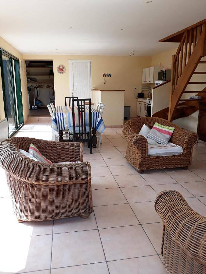 Location de vacances pour 8 personnes, avec terrasse et jardin dans Plage de la Touesse - 3