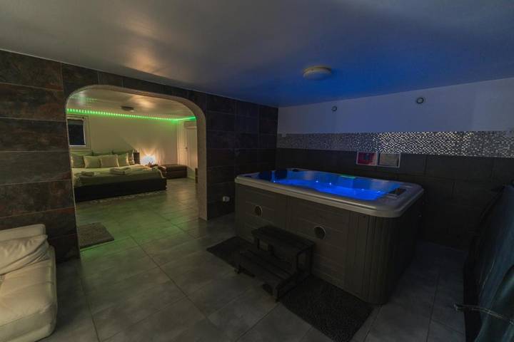 Appartement de vacances pour 2 personnes, avec Jacuzzi et Terrasse