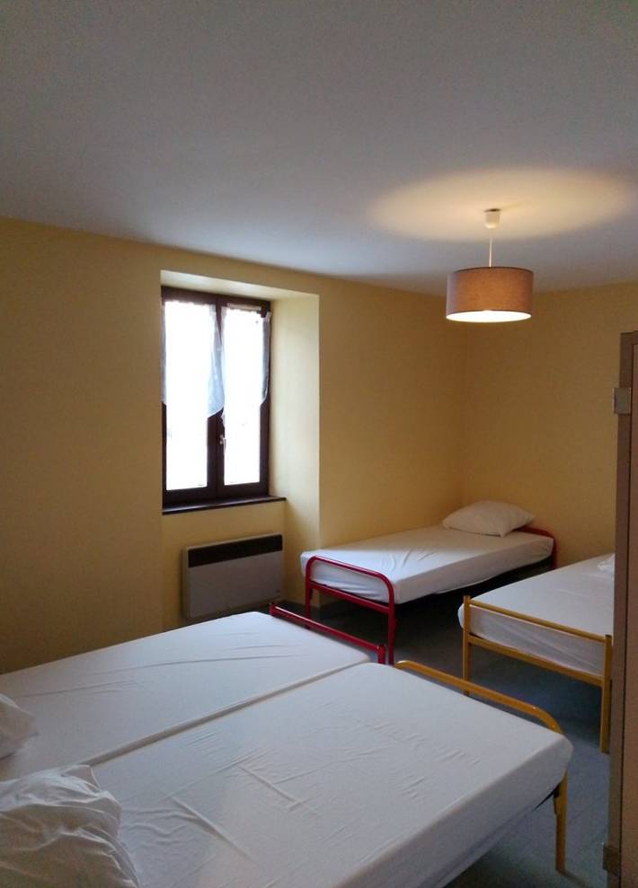 Gîte pour 15 personnes, avec jardin et terrasse, animaux acceptés dans Lac du Sautet - 3