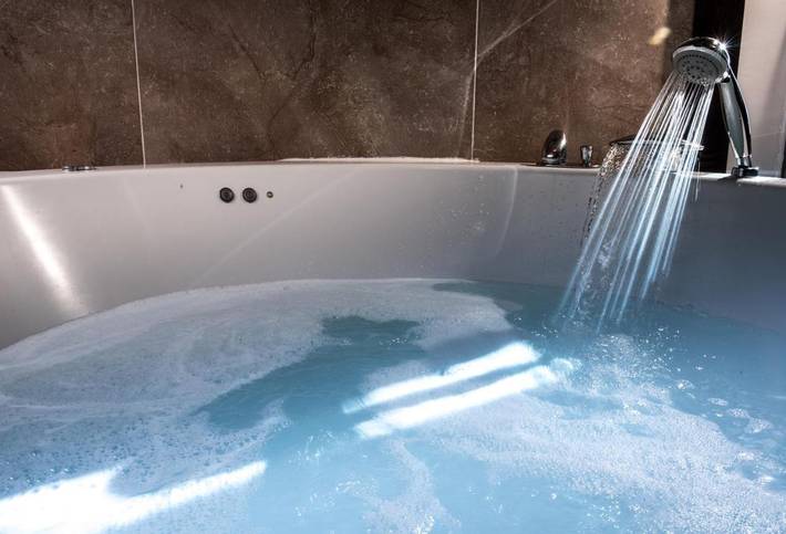 Casa rural para 2 personas, con Jacuzzi y Terraza además de Jardín y Piscina en Uclés - 4