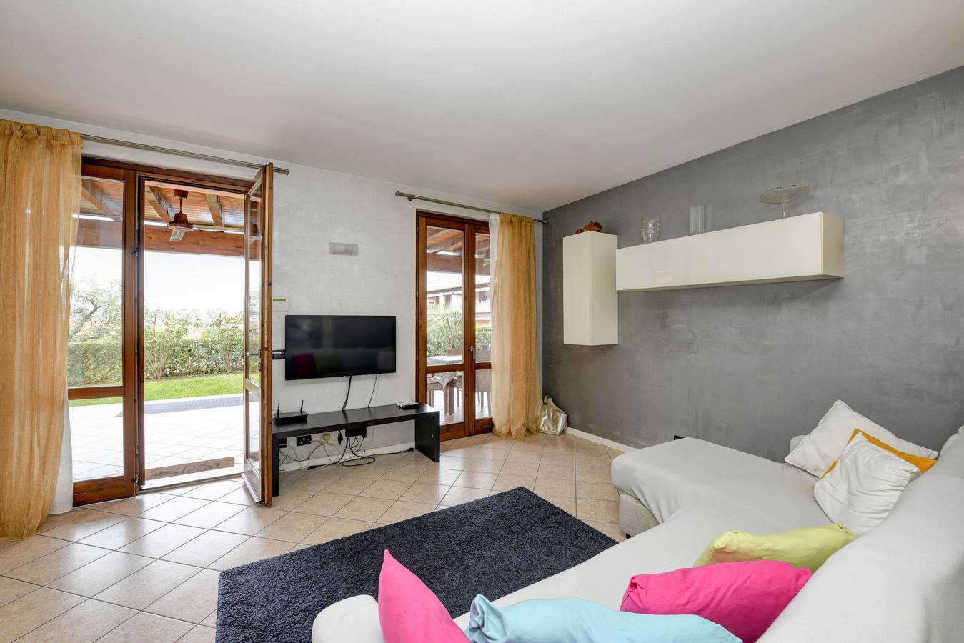 Ganze Wohnung, Maisonelisa Manerba garden in Manerba del Garda, Gardasee-Berge