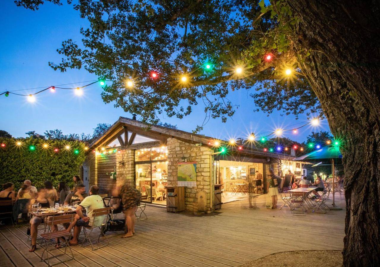 Huttopia Le Moulin in Saint-Julien-de-Peyrolas, Gorges de l’Ardèche