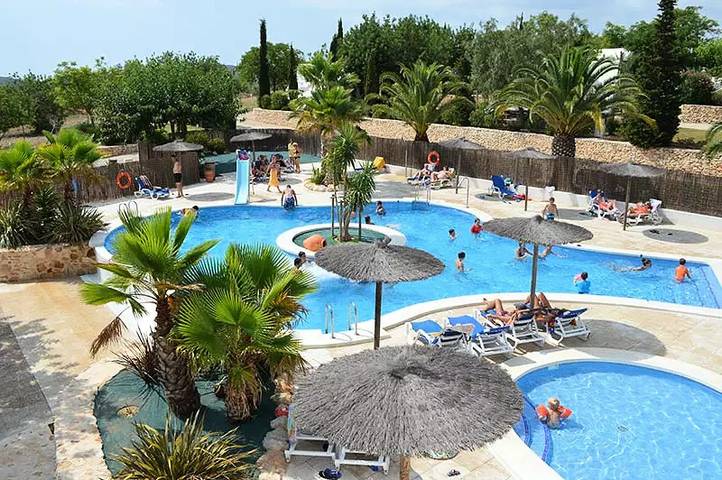 Casa rural para 6 personas, con terraza y piscina, Se admiten mascotas en Baix Maestrat - 3