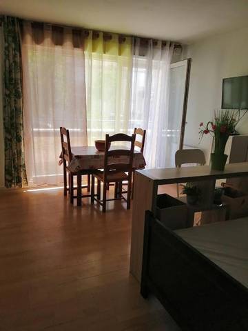 Gîte pour 2 personnes, avec vue et terrasse à Plaisir (Yvelines)