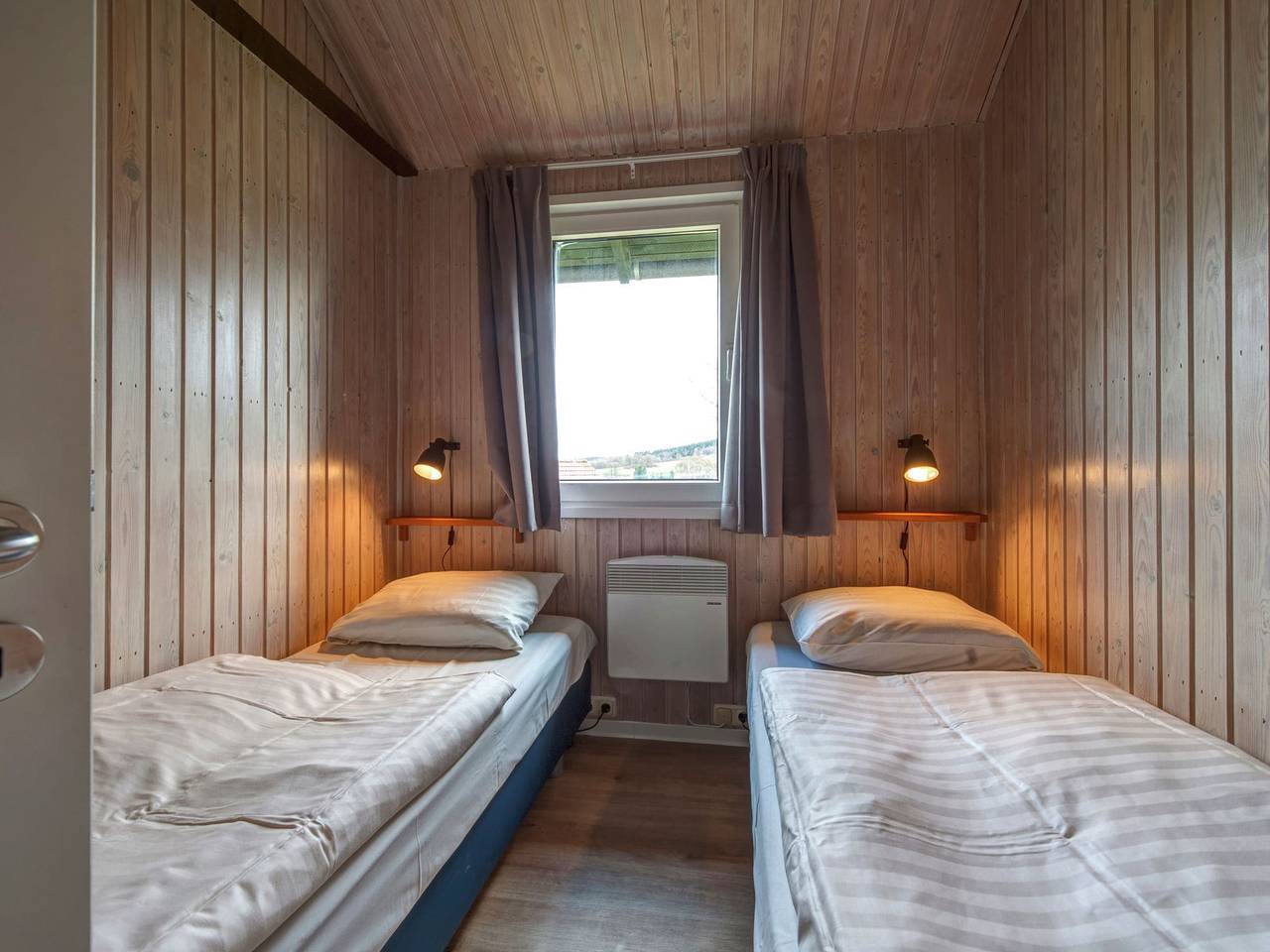 Bungalow am Stausee in der Eifel in Kronenburg, Dahlem