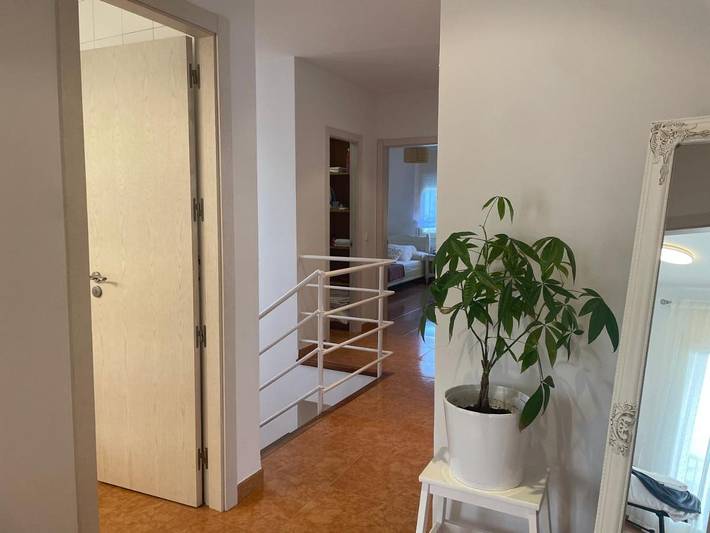 Location de vacances pour 8 personnes, avec piscine ainsi que jardin et vue, animaux acceptés à Gérone - 4