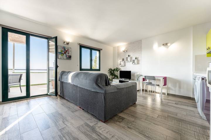 Entire apartment, Holiday Apartment "Las Vistas" with Sea View, Private Terrace & Wi-Fi in Mijas Pueblo, Mijas
