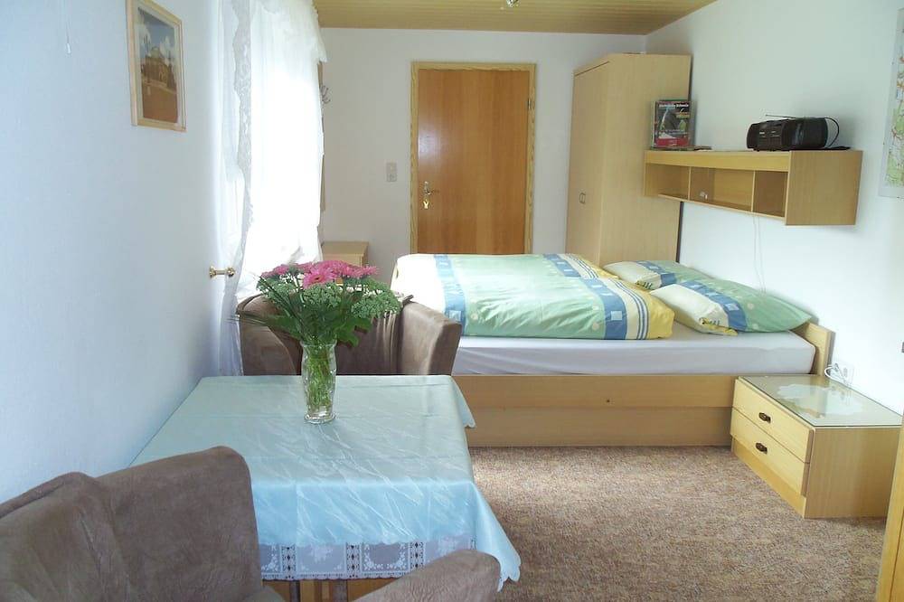 Ganze Wohnung, Ferienzimmer ruhig gelegen mit herrlichem Ausblick in Porschdorf, Bad Schandau