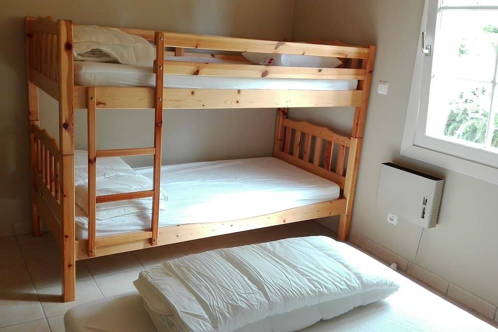 Le Sapin B :  mooie vakantiewoning met zwembad in de Ardèche in Les Vans, Cevennen
