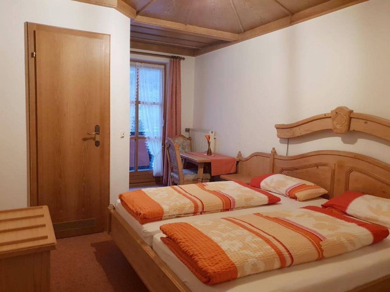 Übernachtungspension ohne Frühstück - Pension - Ferienwohnungen Ludwig in Rimbach (Oberpfalz), Ostbayern