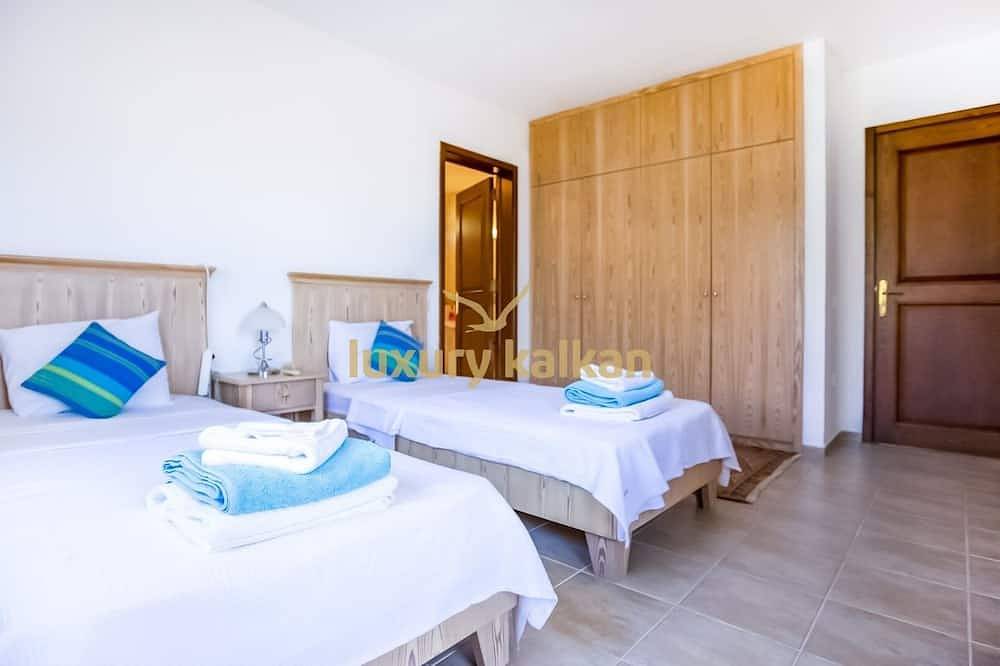 Located on Kalkan's Kalamar road, with a capacity of six people. in Antalya, Antalya Province