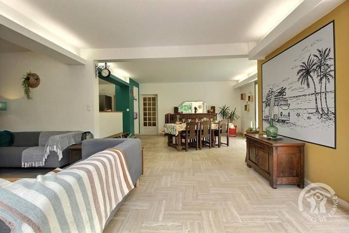 Location de vacances pour 12 personnes, avec jardin ainsi que vue et terrasse à Tonquédec - 4