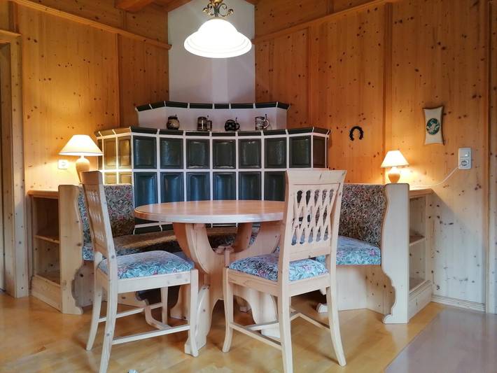 Ferienhaus für 4 Personen, mit Garten und Ausblick sowie Terrasse in Tirol