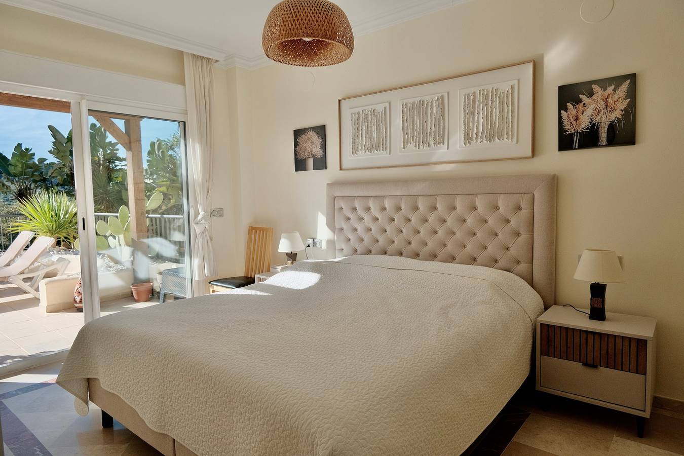 Appartement entier, Appartement 'San Roque Golf' avec vue montagne, Wi-Fi et climatisation in San Roque Club, San Roque