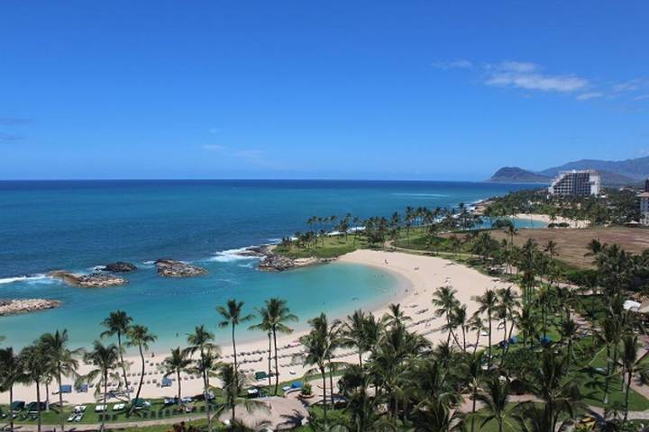 Hotel for 4 people, with hot tub and yard in Ko Olina