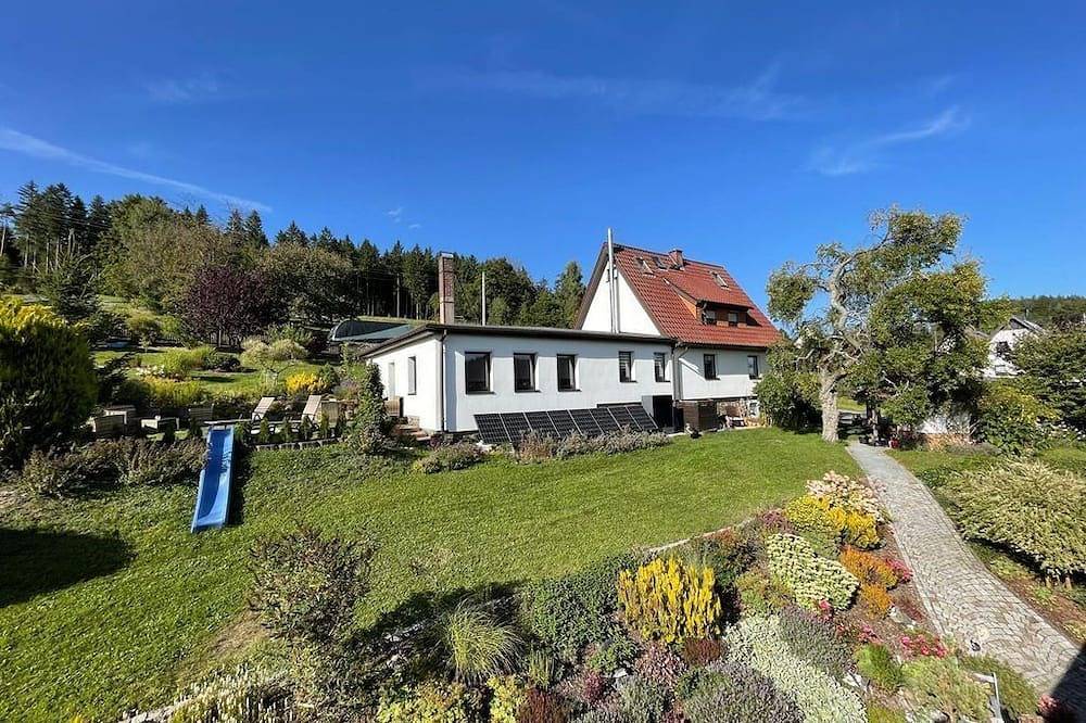 Ganze Wohnung, Ferienwohnung Auf der Sonnenseite - Ferienwohnung mit 2 Schlafräumen und Kamin in Zwota, Klingenthal