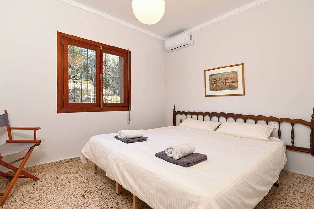 Charming finca with pool & large garden in an idyllic location near Xaló in Xaló, Costa Blanca