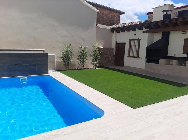 Casa rural para 10 personas, con piscina y jardín en La Bureba - 2