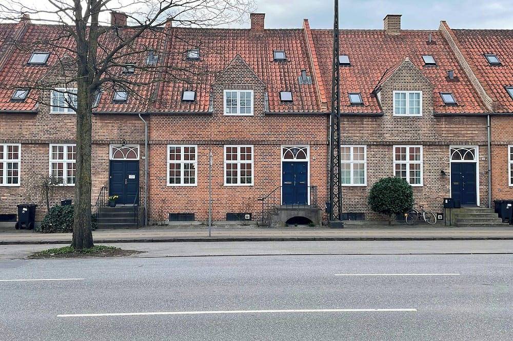 Historisches Reihenhaus in Dänemarks erster Gartenstadt in Kopenhagen, Hovedstaden