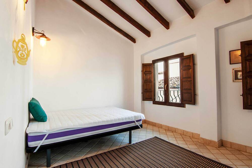 Casa de la Iglesia - Encantadora, romántica y con magníficas vistas. in Oliva casco antiguo, Oliva