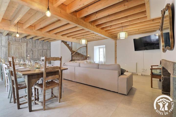 Gîte pour 15 personnes, avec jardin et terrasse à Saint-Suliac - 4