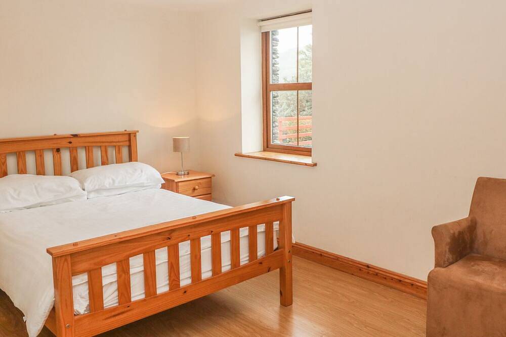 Cahirkeen Cottage, pet friendly in Allihies, County Cork in County Cork
