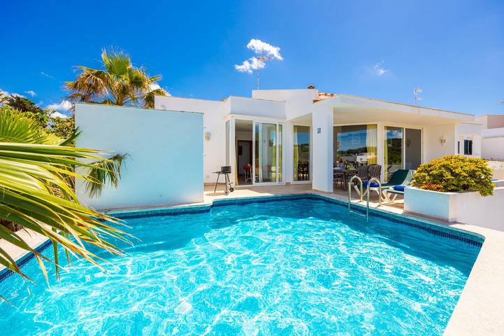 Finca für 6 Personen, mit Terrasse auf Menorca