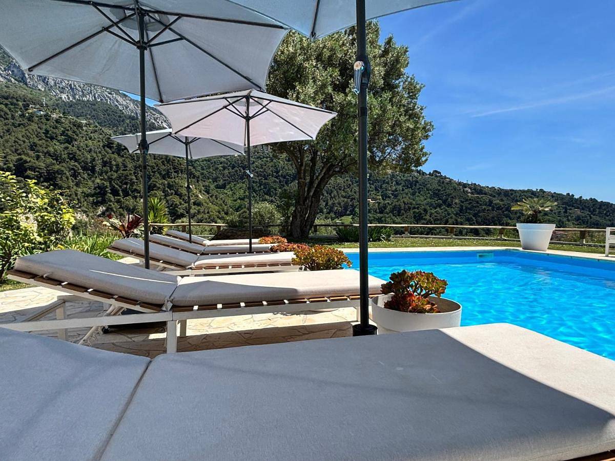 The Primary Suite by Villa Monti in Menton, Mittelmeerküste (Frankreich)