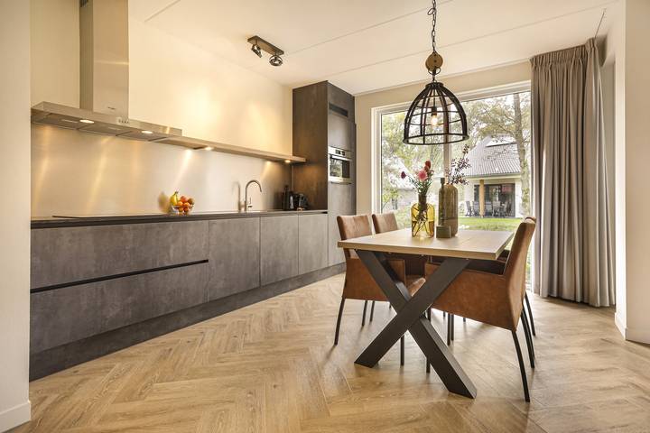 Ferienhaus für 4 Personen, mit Balkon/Terrasse und Sauna sowie Terrasse in Bergen (Limburg) - 2