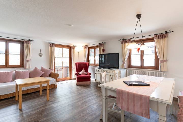 Hütte für 3 Personen, mit Balkon und Garten in Oberstdorf - 4