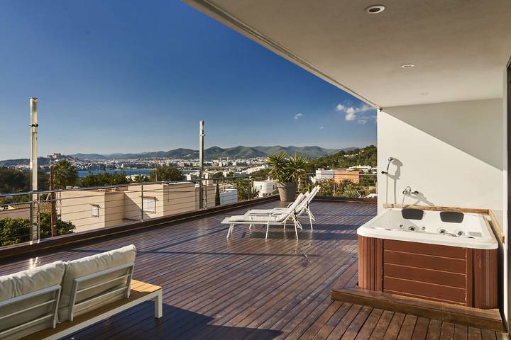 Villa pour 8 personnes, avec Jacuzzi et Terrasse à Cap Martinet