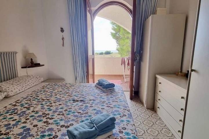 [Vista Mare] Su tre piani con giardino in Falerna Marina, Falerna