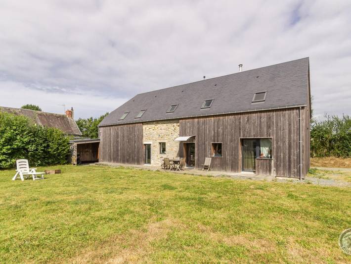 Gîte pour 4 personnes, avec jardin à Hérenguerville