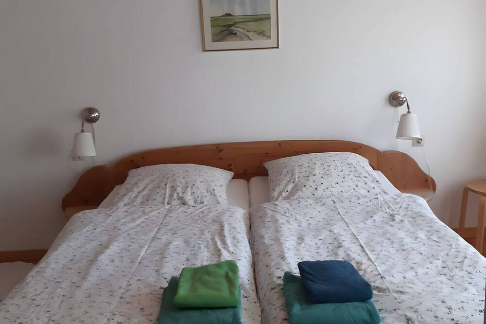 Ferienhaus Petersen mit Meerblick, Gemeinschaftsterrasse und Wlan in Oland, Langeneß