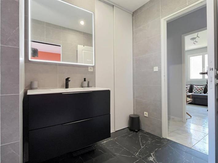 Location de vacances pour 6 personnes, avec Terrasse et Jardin ainsi que Piscine et Vue à Terssac - 4