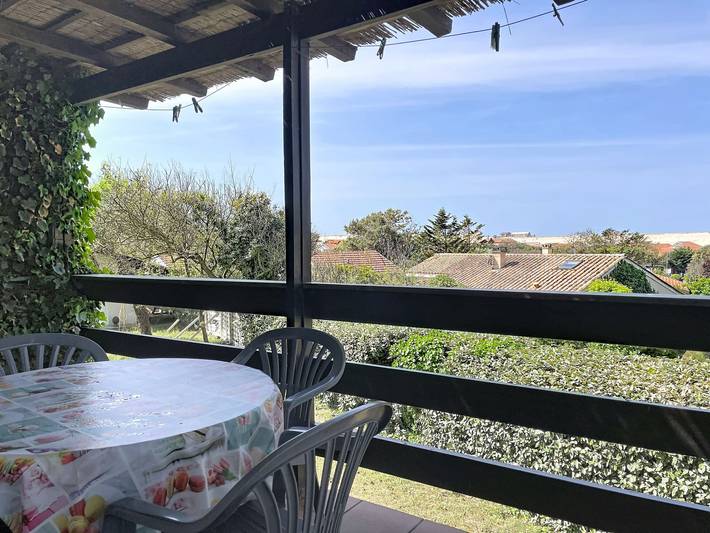 Gîte pour 4 personnes, avec terrasse et jardin dans Plage Sud (Lacanau Océan) - 3