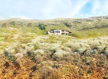 Ferienhaus für 8 Personen, mit Whirlpool und Sauna sowie Garten in Island