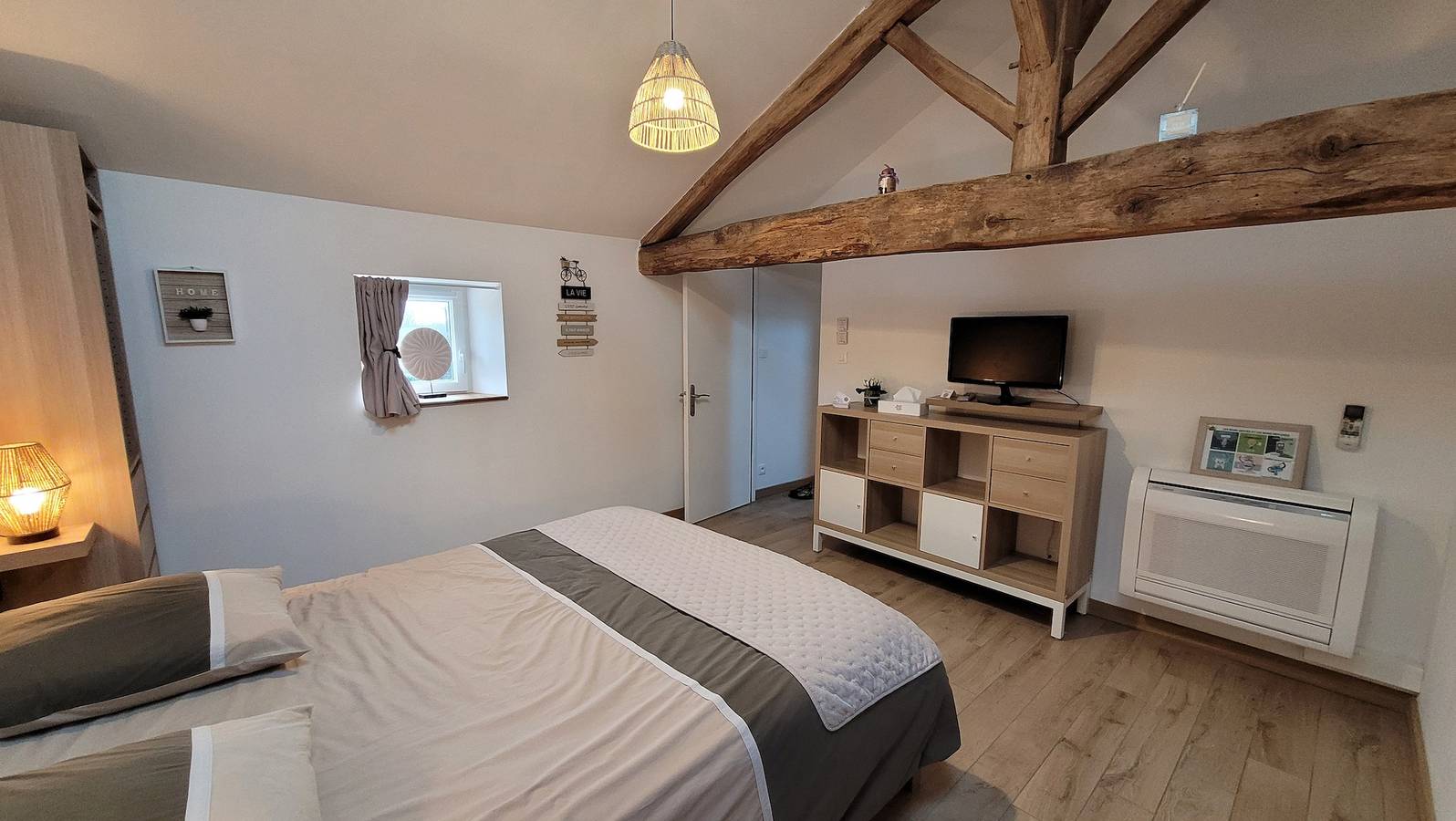 L'etape Des Vigealieres Gîte 3 Chambres in Bonnes, Vienne (France)